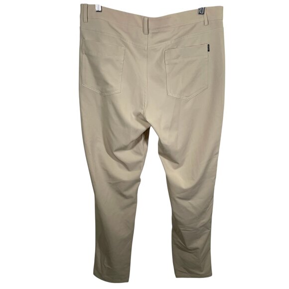 Macade Pants Mens 34x32 Slim Fit Khaki Golf Performance Tech Pockets - Picture 7 of 7